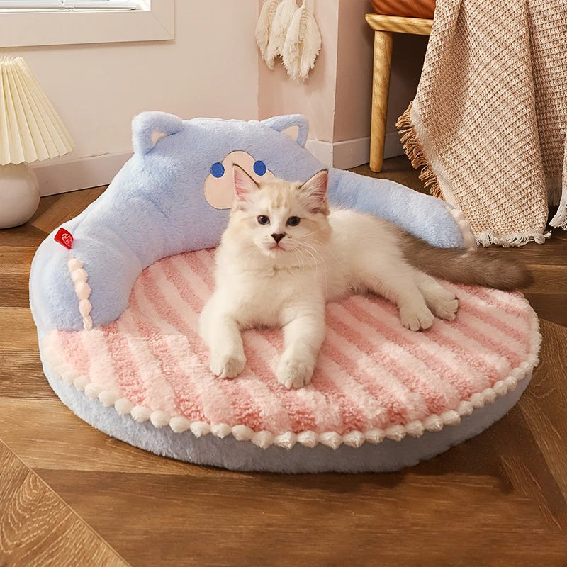 Cozy Winter Cat & Small Dog Bed with Cushion